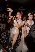 6889e38850dd8_sara166