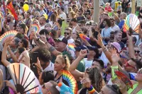 6889e2f353962_sara022