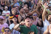 6889e2f35458a_sara121