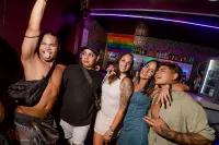 6889e3884de06_sara041