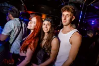 6889e3884ccdb_sara002