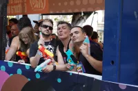 6889e2f353cc2_sara051