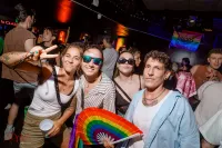 6889e3884e9dd_sara068