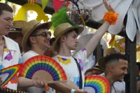 6889e2f353b04_sara036