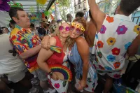 6889e2f3546b5_sara131