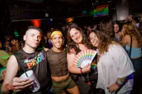 6889e3884eabc_sara070