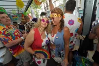 6889e2f354c58_sara179