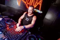 686e755dd2b15_sara141