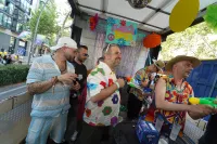 6889e2f353da2_sara058