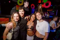 6889e3884f553_sara094