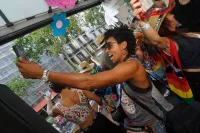 6889e2f353743_sara004