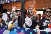 6889e2f353e88_sara063