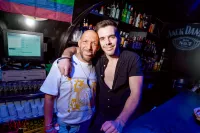 6889e3884fef9_sara118