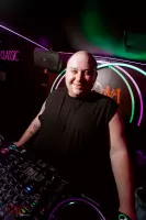 6981cd001de87_sara081