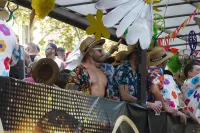 6889e2f3546d4_sara132