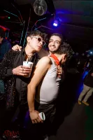 6981cd001dc3e_sara071