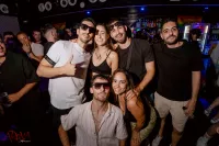 6889e3884e3bb_sara054