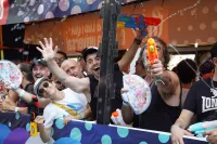 6889e2f35434a_sara102