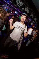 6981cd001d8ed_sara054