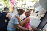 6889e2f35456c_sara120