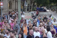 6889e2f354d85_sara189