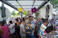 6889e2f354e7e_sara197