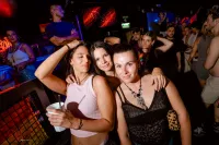 6889e3884fcd0_sara111