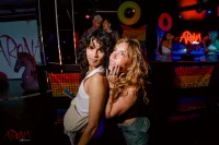 6889e3884f320_sara089