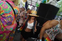 6889e2f354a94_sara164