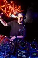 689b09528718f_sara031