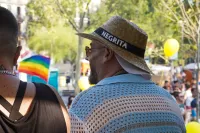 6889e2f35481f_sara143