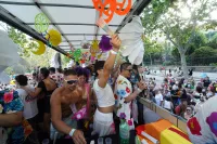 6889e2f3547a7_sara139