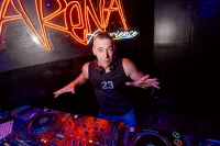 686e755dd2bdb_sara148