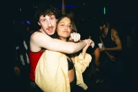 695e77010bb45_sabado 3 de enero 26_22