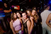 6889e3884e7ad_sara063