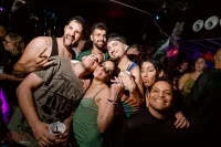 6889e3884e5e8_sara059